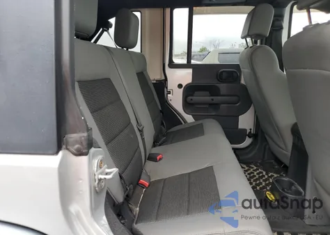 2008 Jeep Wrangler Unlimited X z USA, uszkodzony, nr VIN 1J4GA39158L505254